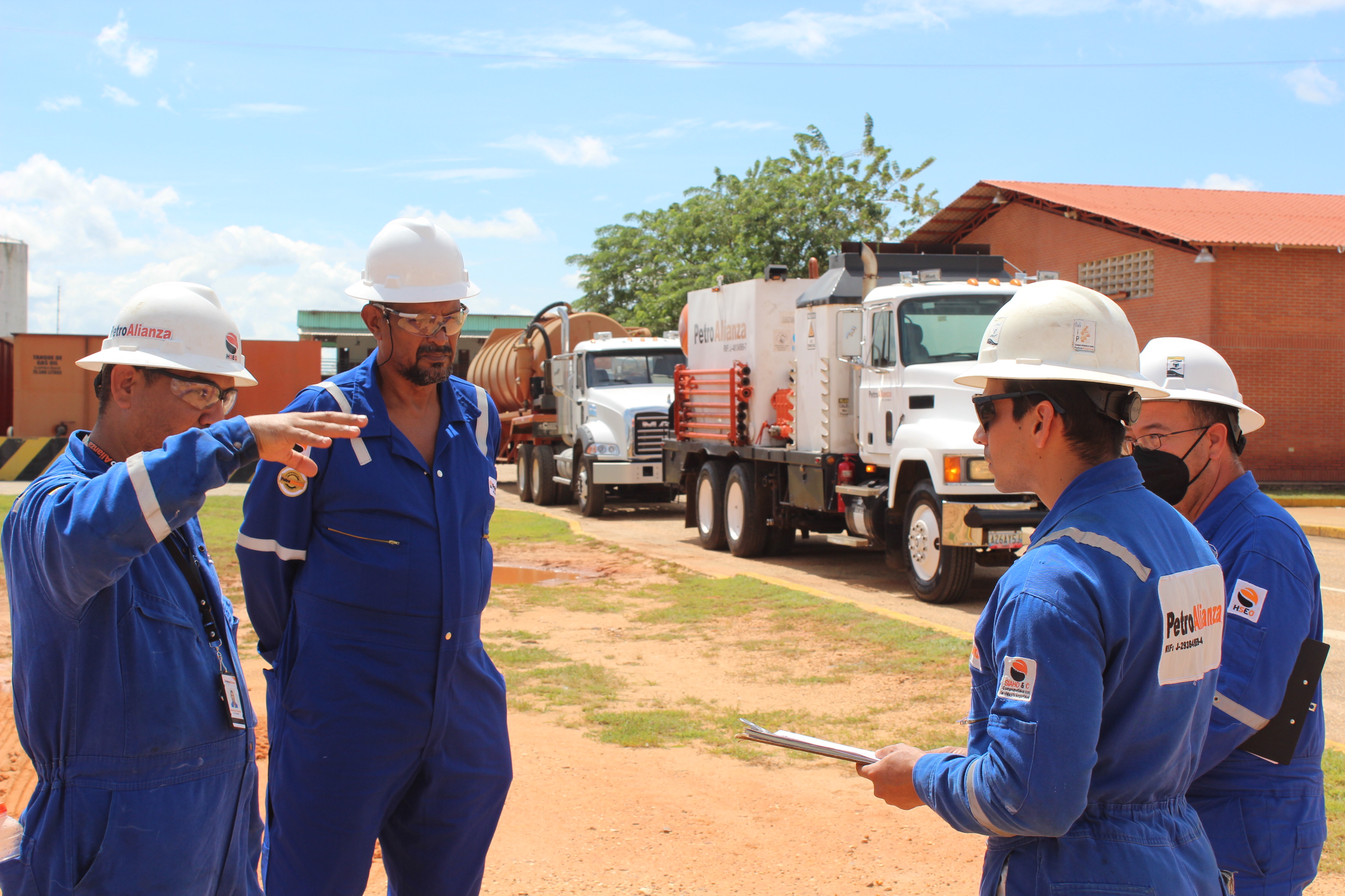 Equipo PetroAlianza coordinando ejecución y planificación operativa